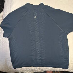 Lululemon Blue Cropped Short Sleeve Top